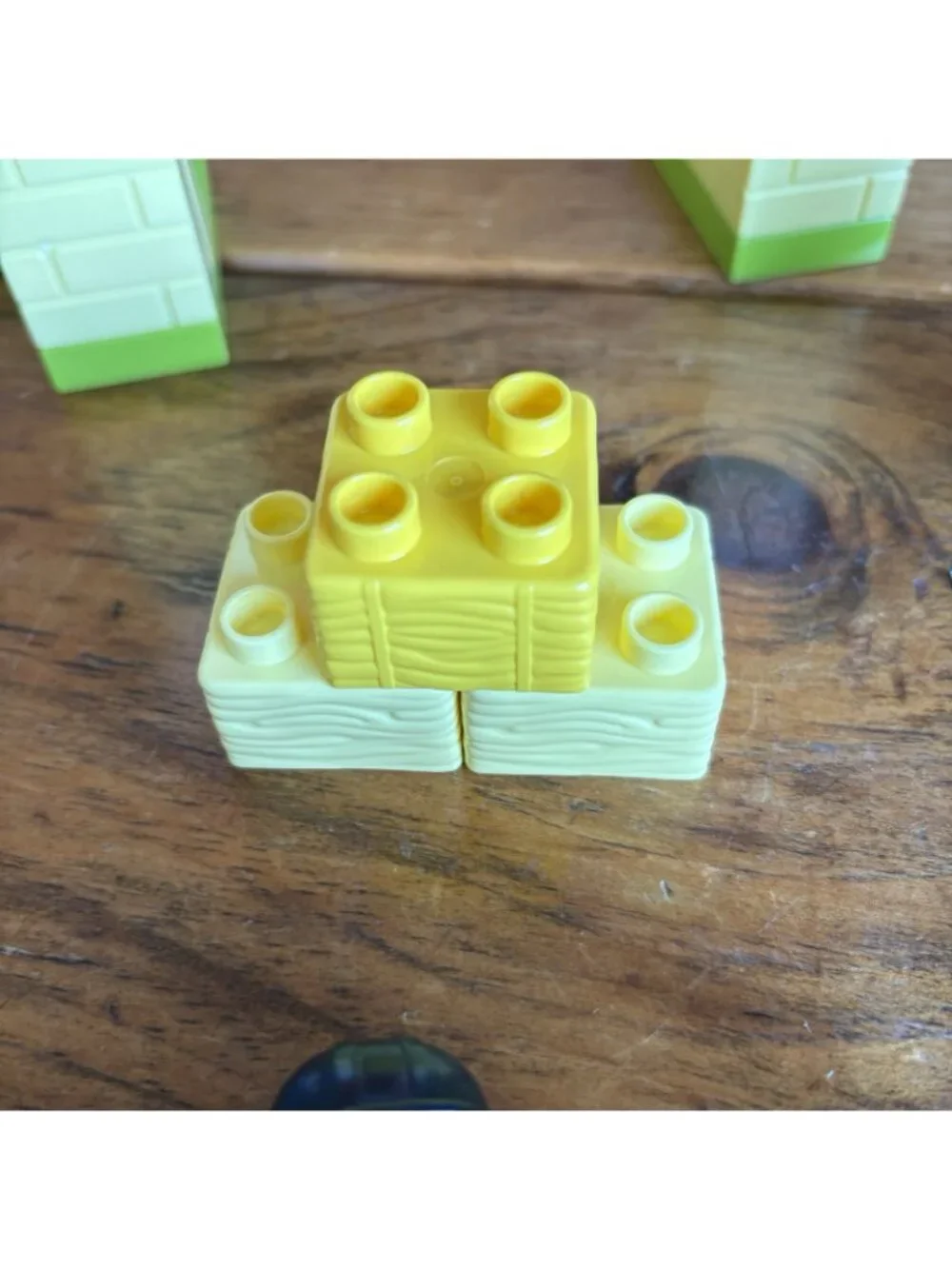 Incomplete LEGO Duplo 10951 Horse Stable and Pony Care Retired Missing  3 pieces